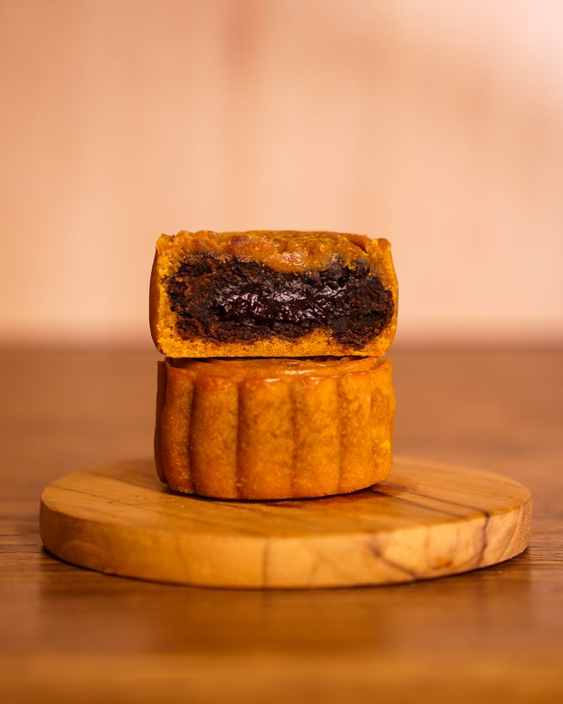 Chocolate mooncake