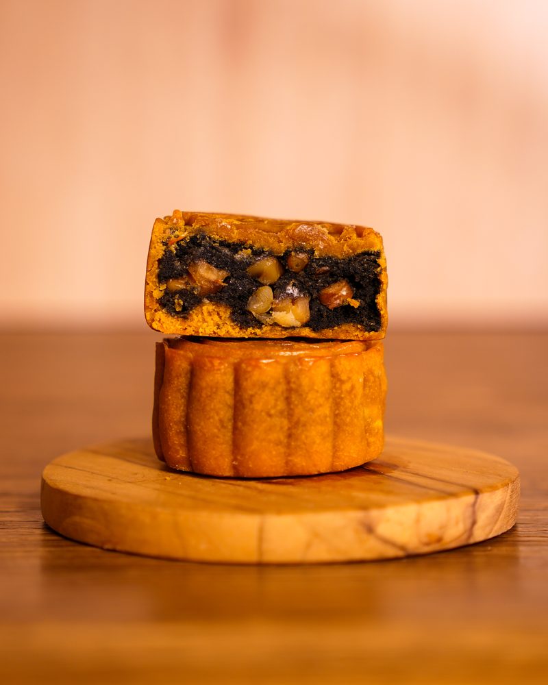 Black Sesame and Walnut mooncake