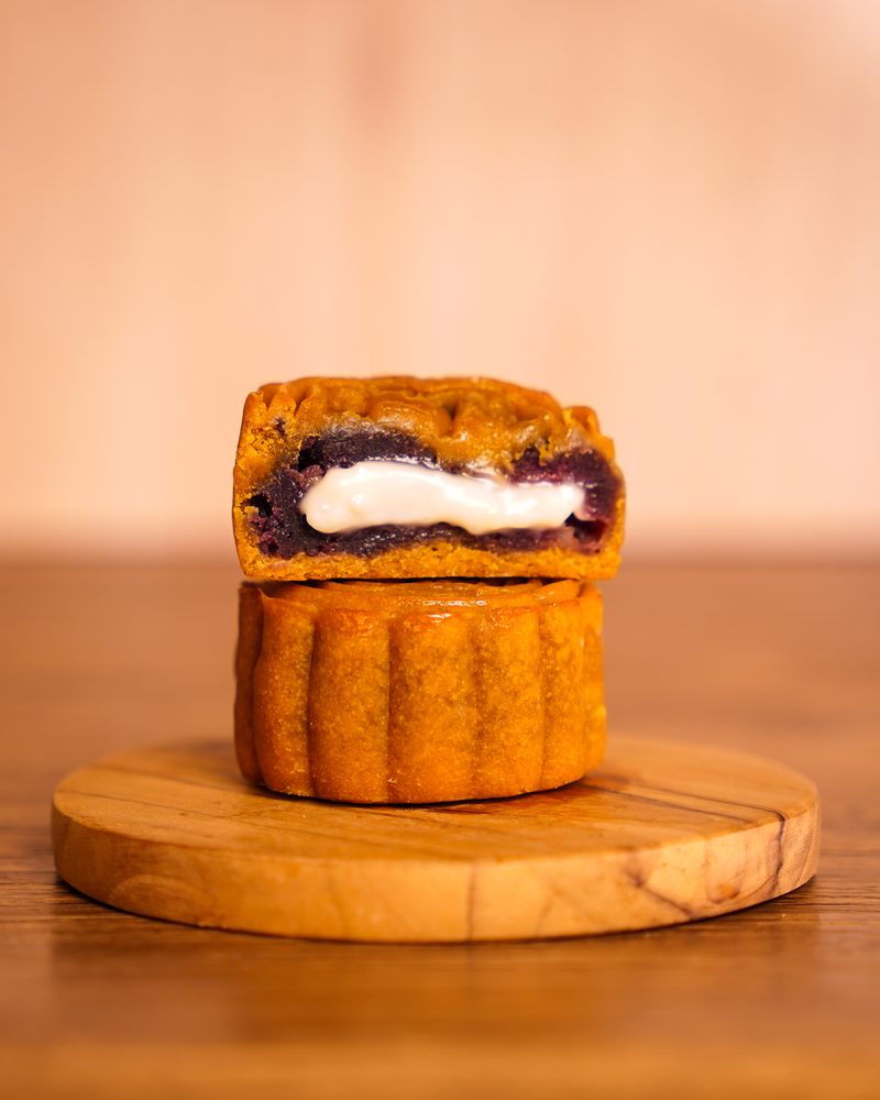 Ube Cheese mooncake