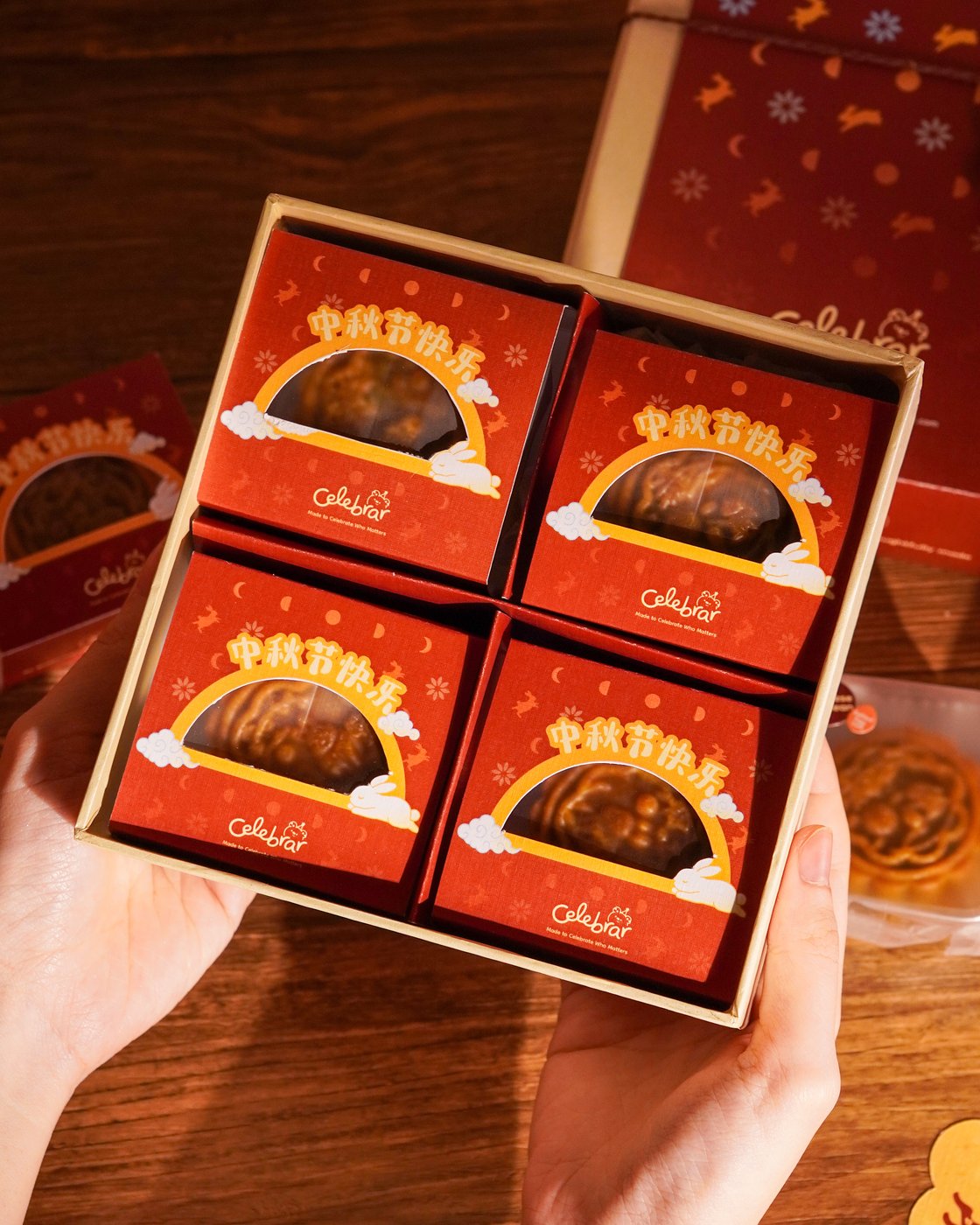 Single Pack mooncake, box open